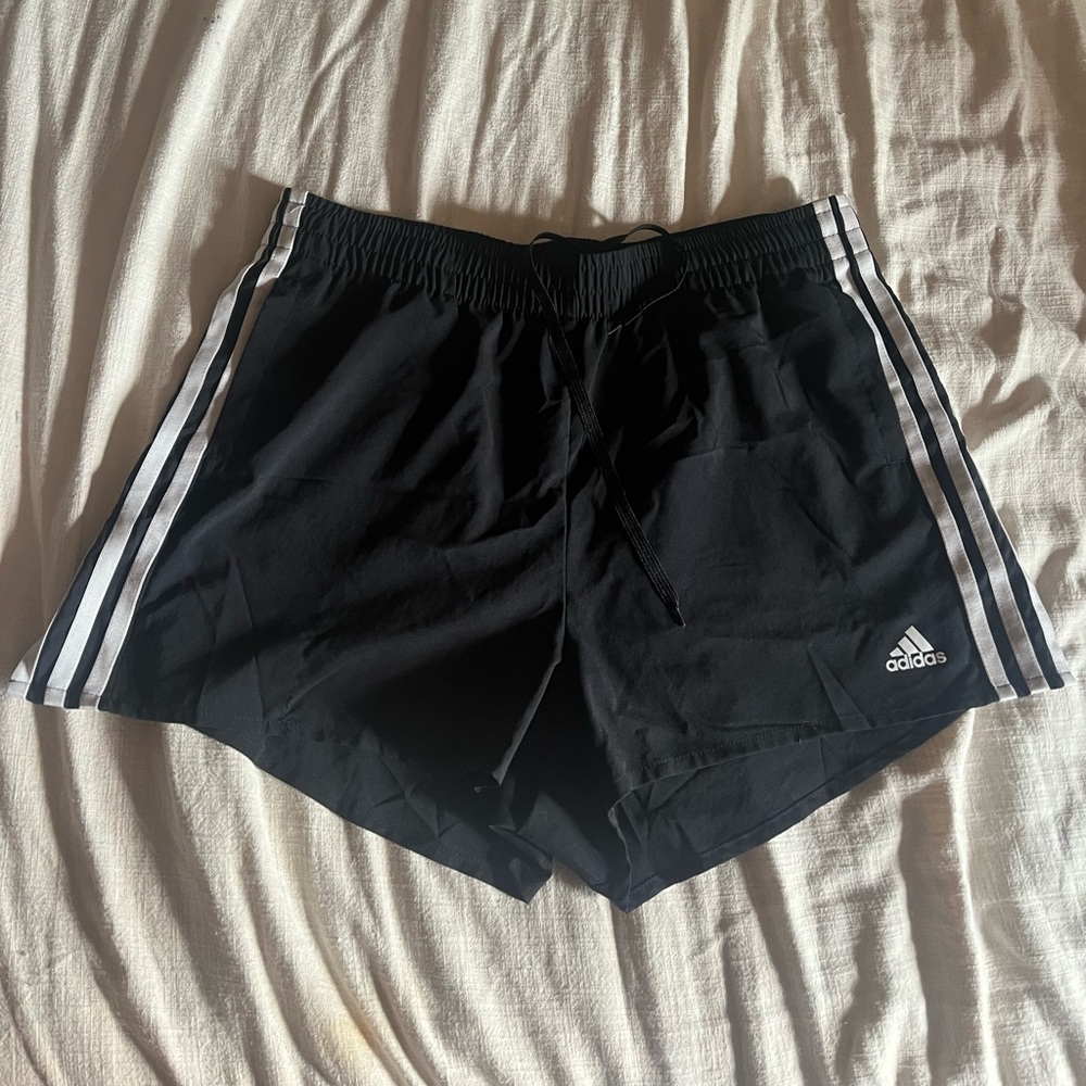 Black athletic short